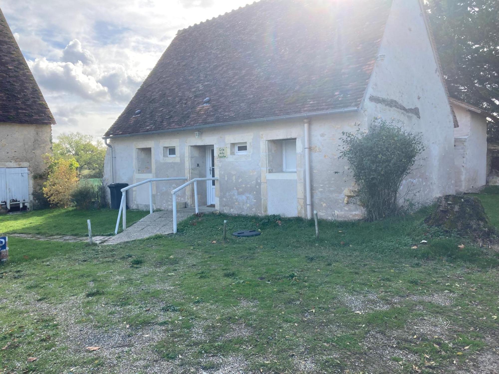 Gite Meuble Pmr Mosnay Exterior foto